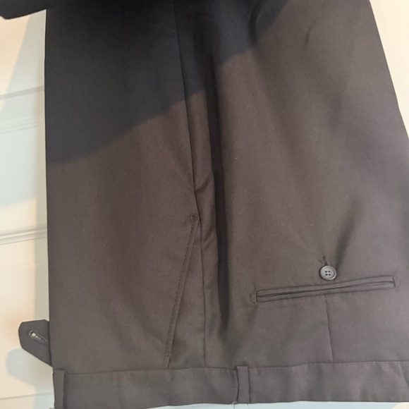 Men suit - Picture 13 of 16